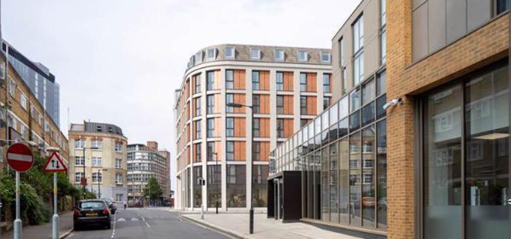 Studio Moren undertook the extension project of Holiday Inn Express in London